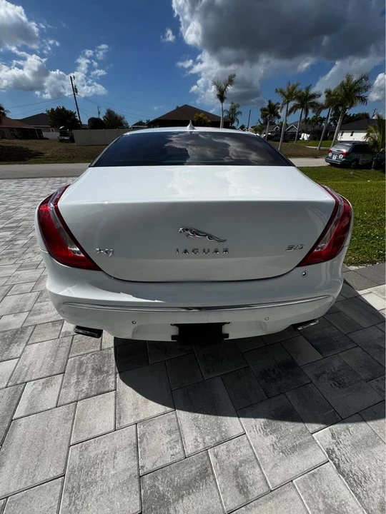 2013 Jaguar X351 XJ - Image 4 of 11