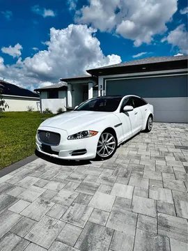 2013 Jaguar XJ Sedan