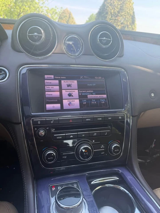 2013 Jaguar X351 XJ - Image 10 of 12