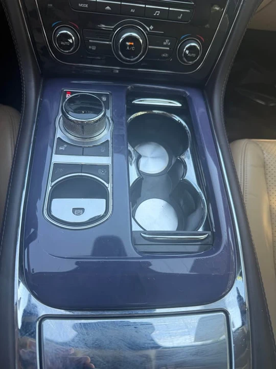 2013 Jaguar X351 XJ - Image 11 of 12