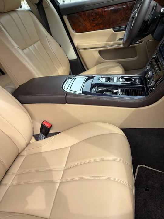 2013 Jaguar X351 XJ - Image 9 of 10