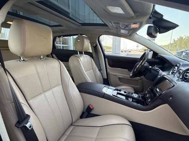 2013 Jaguar X351 XJ - Image 5 of 17
