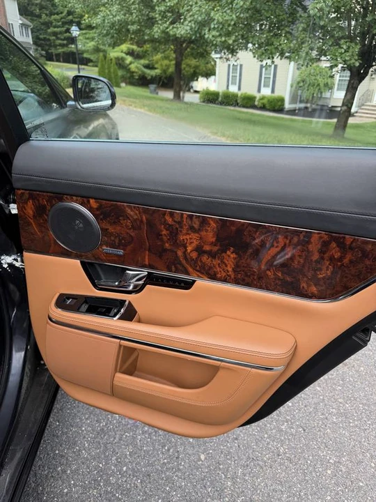 2013 Jaguar X351 XJ - Image 8 of 9