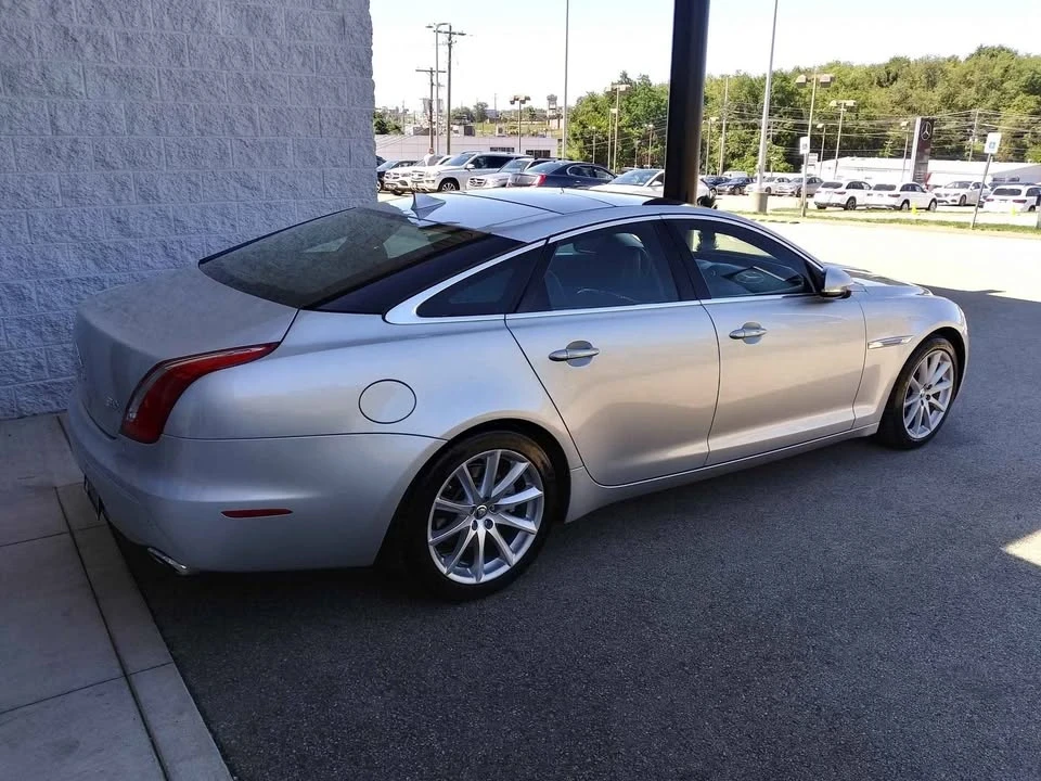 2013 Jaguar X351 XJ - Image 9 of 10