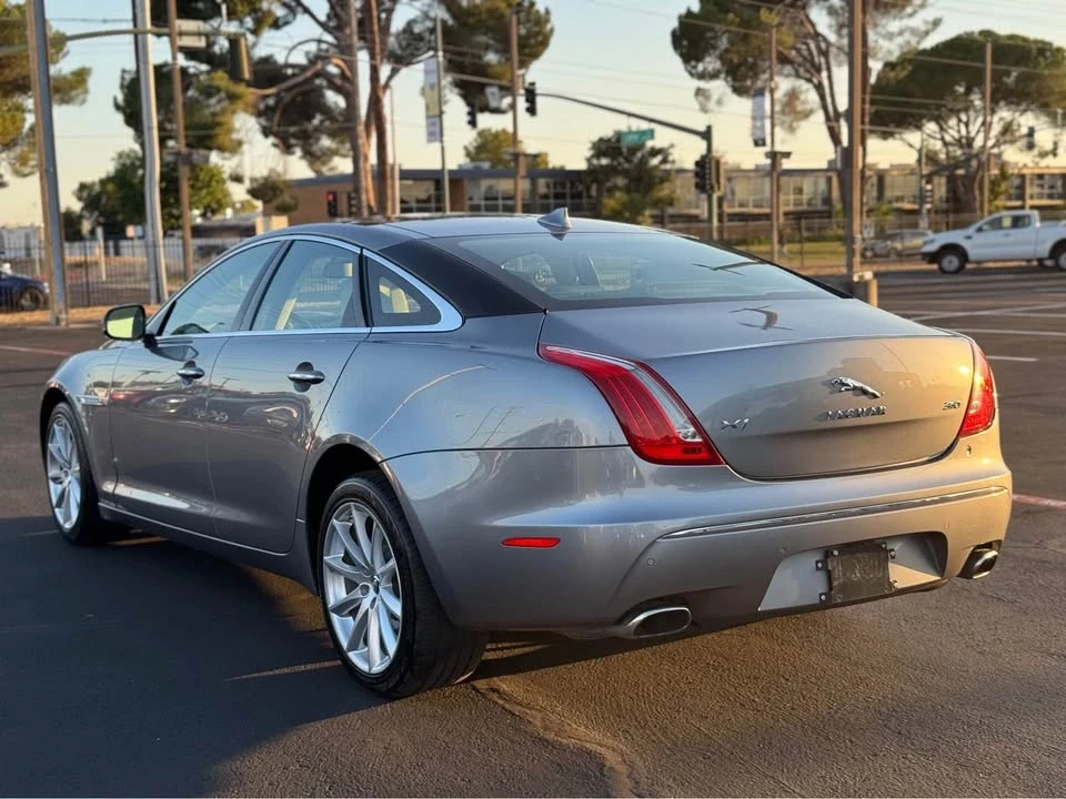 2013 Jaguar XJ Series 4 - Image 5 of 17