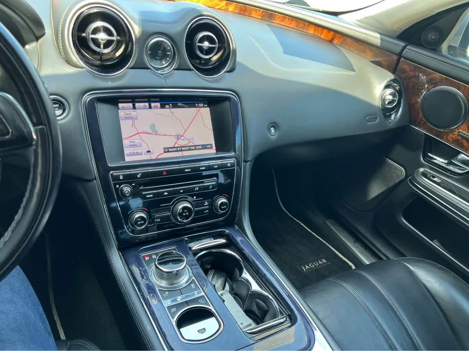 2013 Jaguar X351 XJ - Image 10 of 18