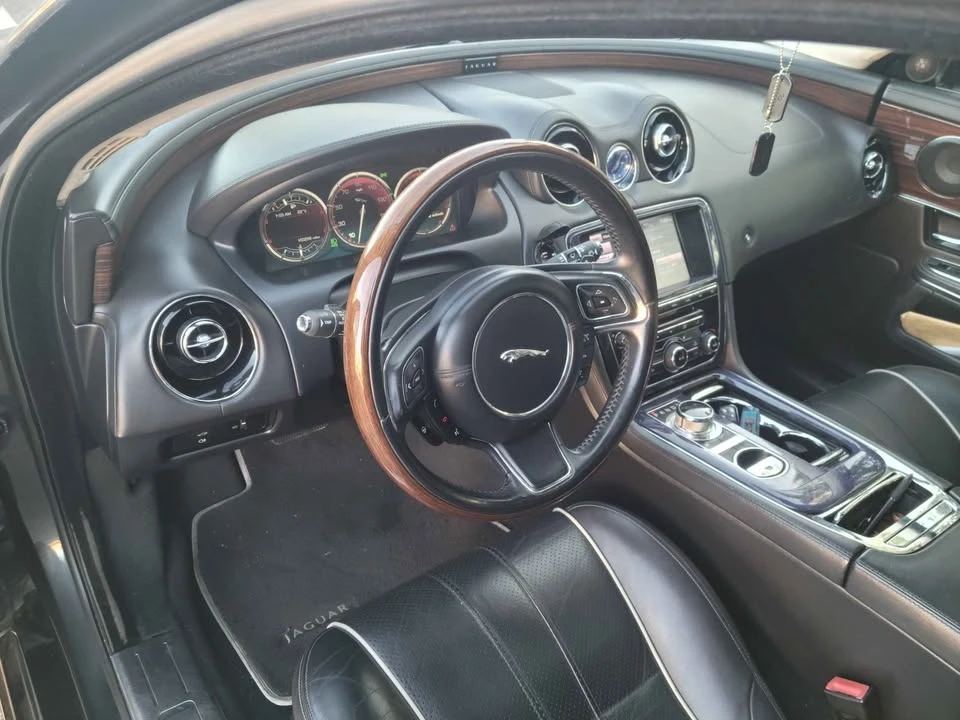 2013 Jaguar X351 XJR - Image 7 of 9