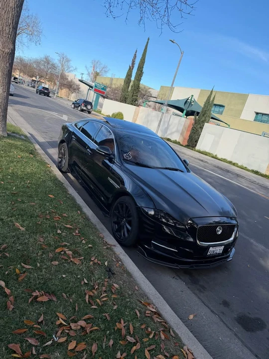 2013 Jaguar X351 XJR - Image 2 of 10