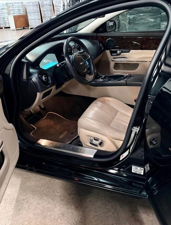 2013 Jaguar X351 XJR - Image 7 of 14