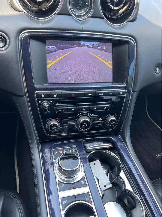 2013 Jaguar X351 XJR - Image 12 of 20