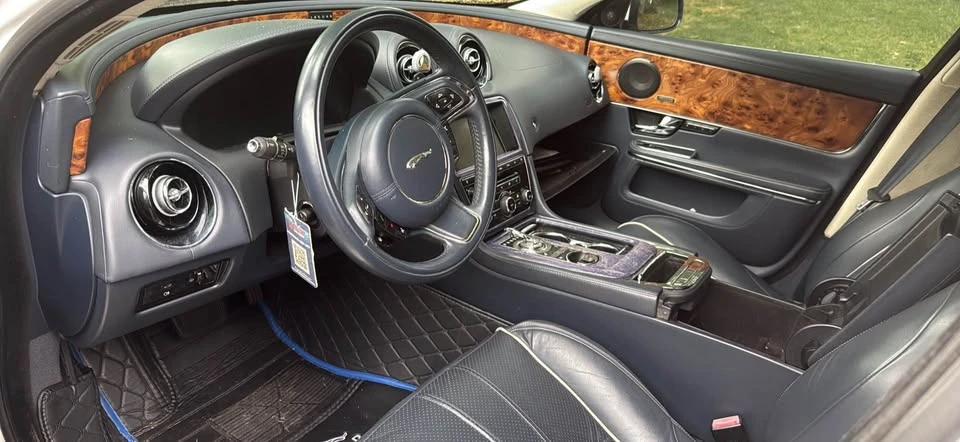 2013 Jaguar X351 XJR - Image 4 of 6