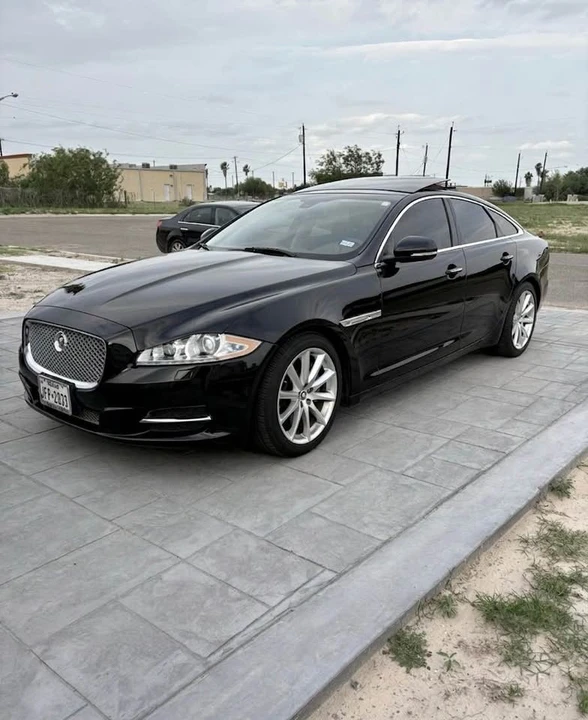 2013 Jaguar X351 XJR - Image 3 of 8