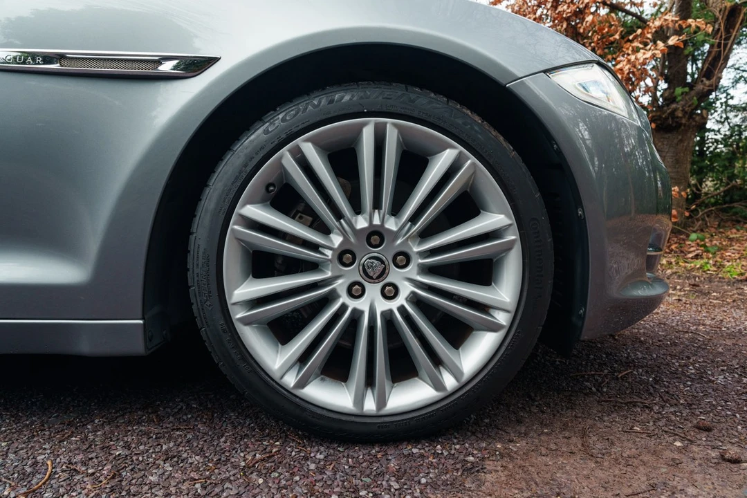 2013 Jaguar X351 XJ - Image 17 of 30
