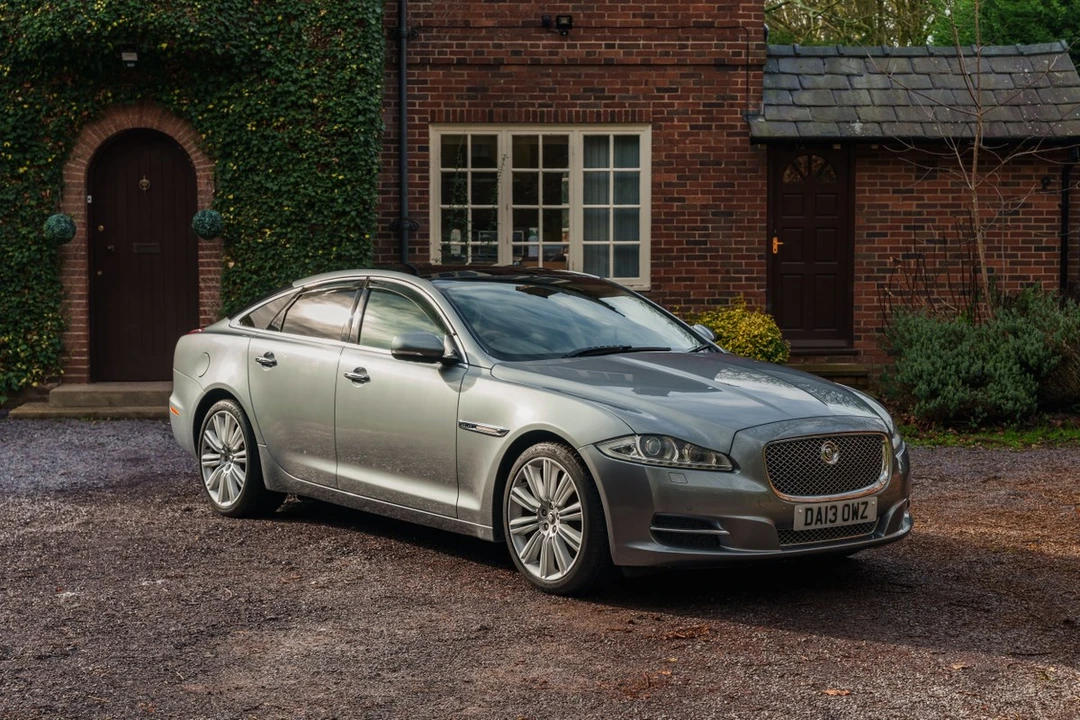 2013 Jaguar X351 XJ - Image 2 of 30