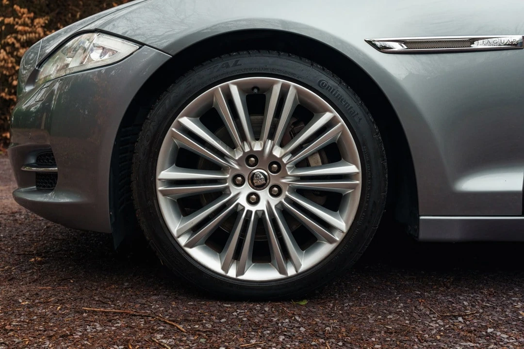 2013 Jaguar X351 XJ - Image 20 of 30