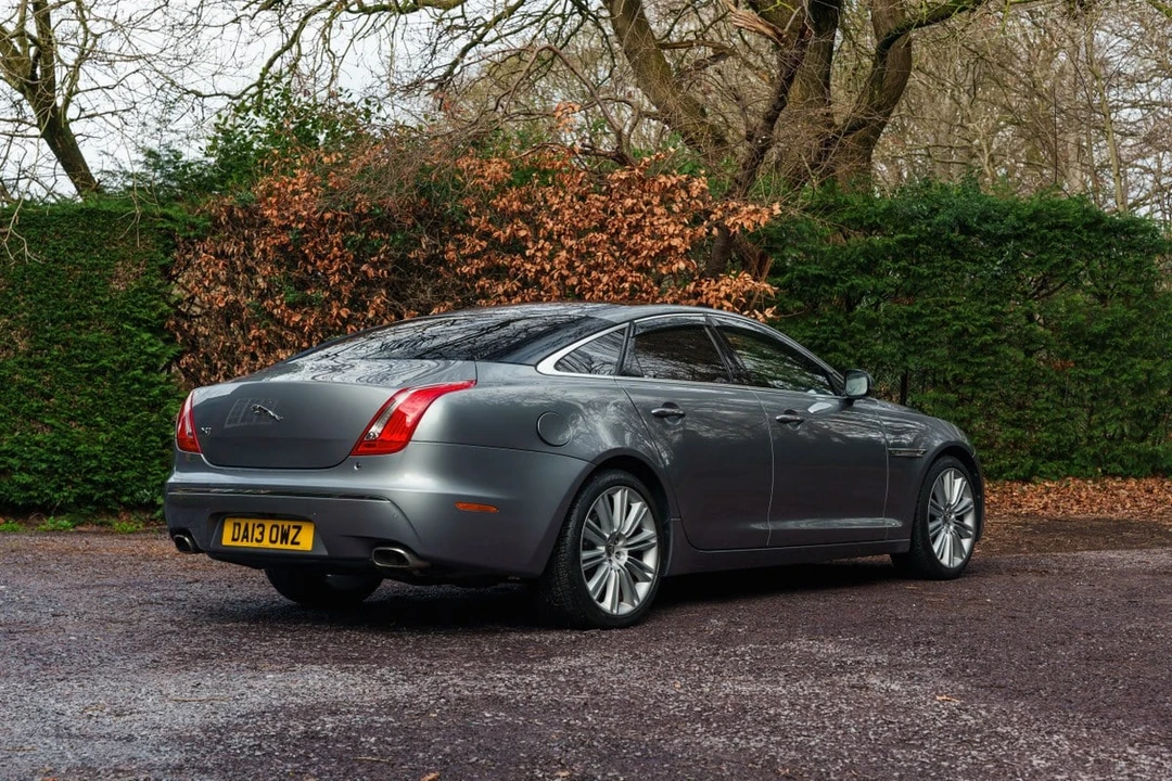 2013 Jaguar X351 XJ - Image 9 of 30