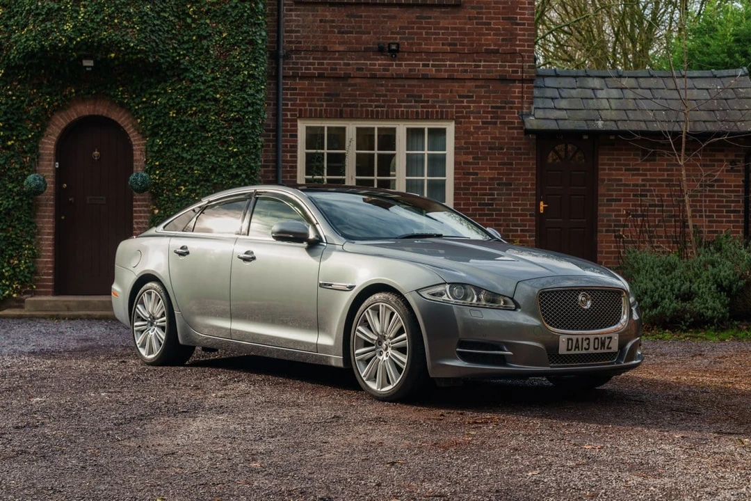 2013 Jaguar X351 XJ - Image 3 of 30