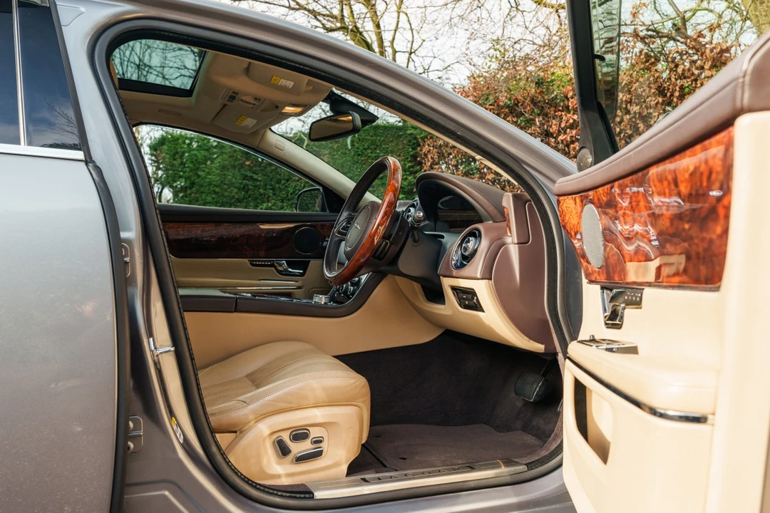 2013 Jaguar X351 XJ - Image 22 of 30