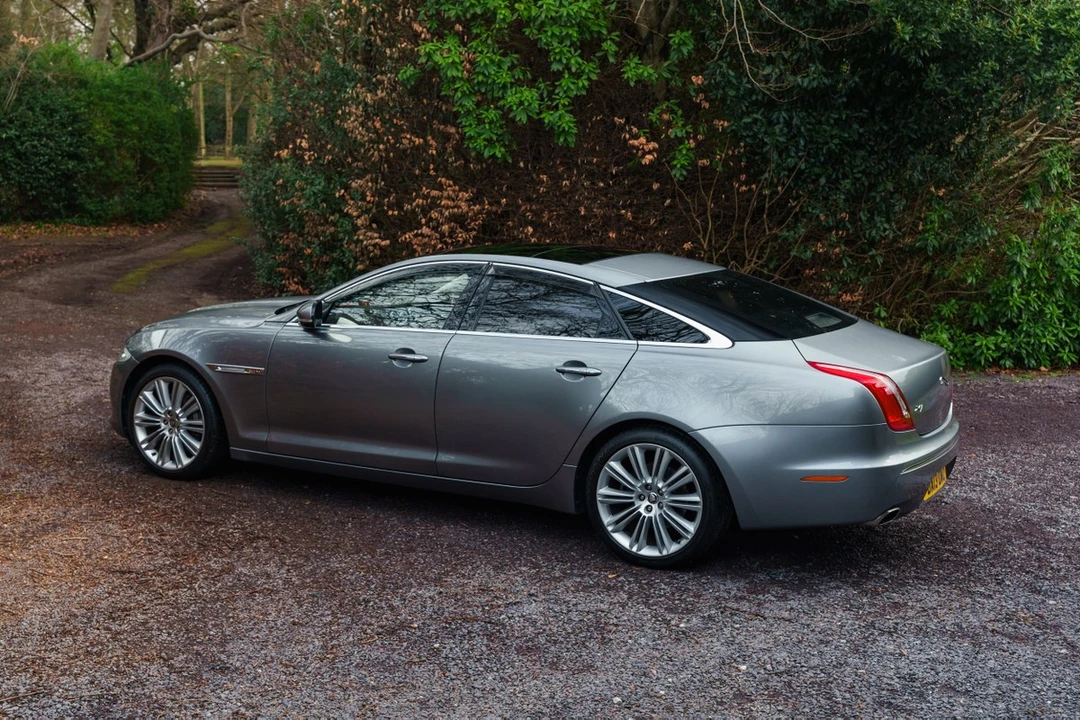 2013 Jaguar X351 XJ - Image 13 of 30