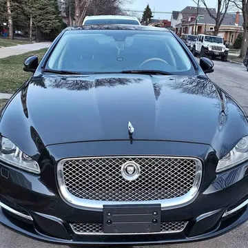 2013 Jaguar XJ Sedan 4D