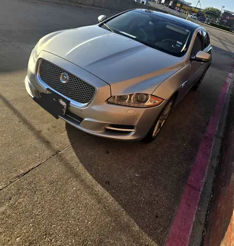2013 Jaguar XJ XJ Sedan 4D