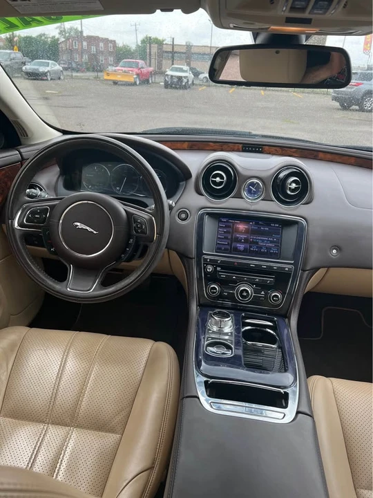 2013 Jaguar X351 XJ - Image 10 of 12