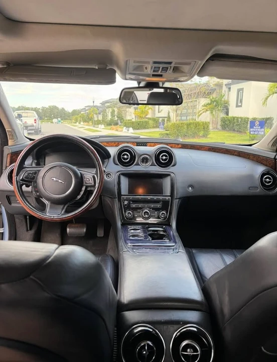 2013 Jaguar X351 XJ - Image 6 of 9