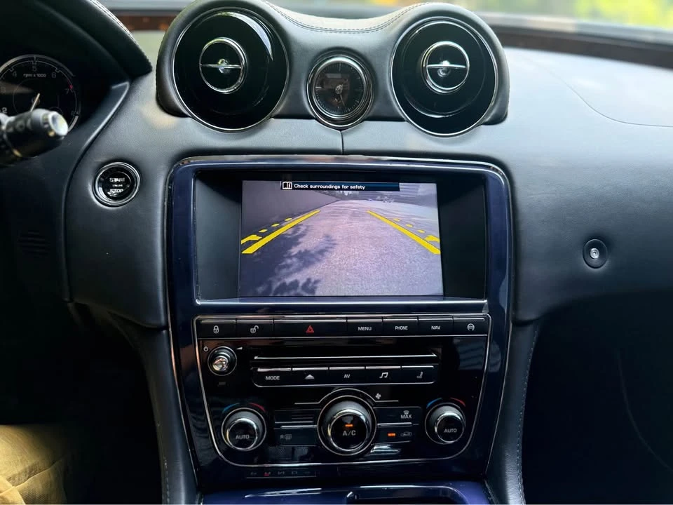 2013 Jaguar X351 XJ - Image 17 of 20