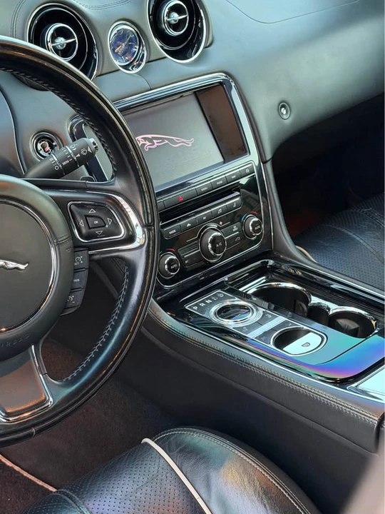 2013 Jaguar X351 XJ - Image 10 of 15