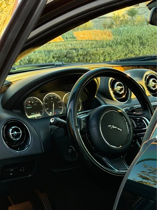 2013 Jaguar X351 XJ - Image 7 of 15