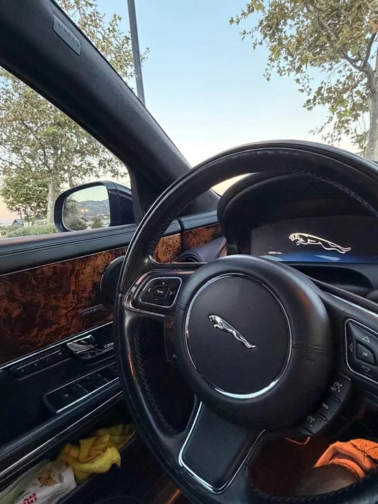 2013 Jaguar X351 XJ - Image 9 of 15