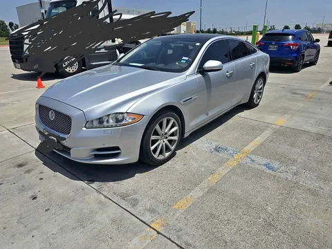 2013 Jaguar XJ XJ Sedan 4D