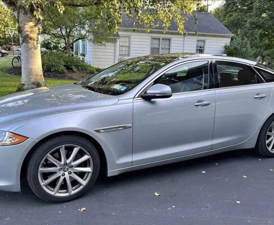 2013 Jaguar X351 XJ - Image 9 of 12