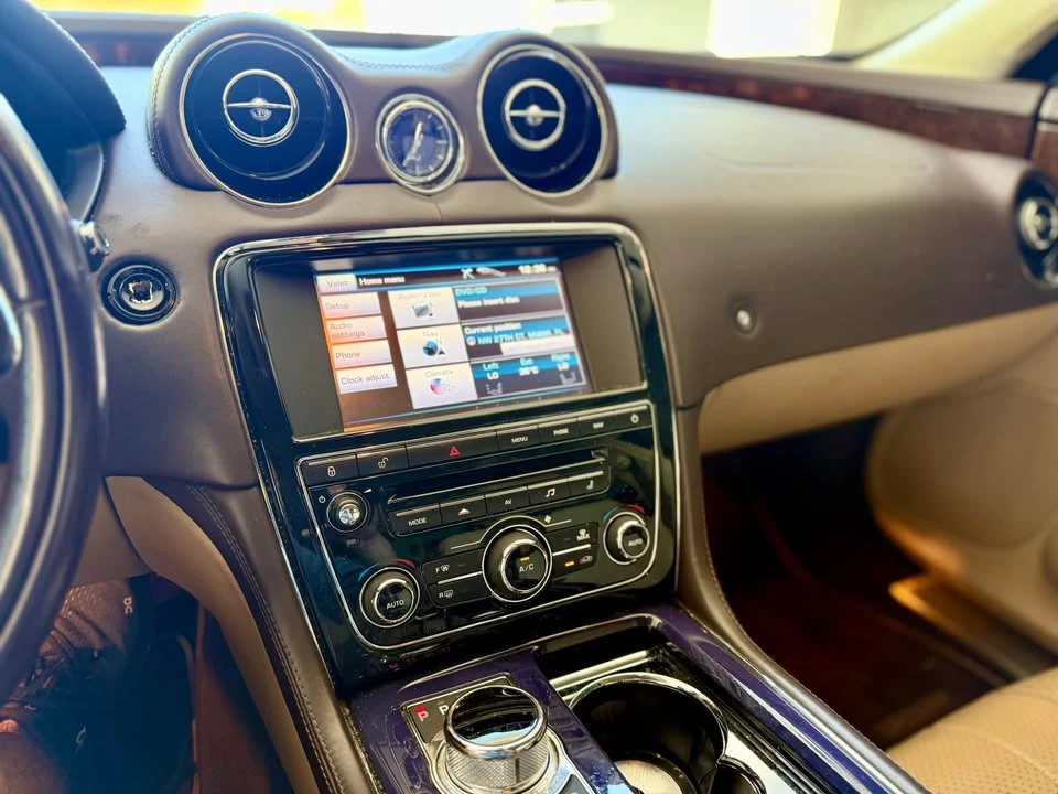 2013 Jaguar X351 XJ - Image 13 of 16