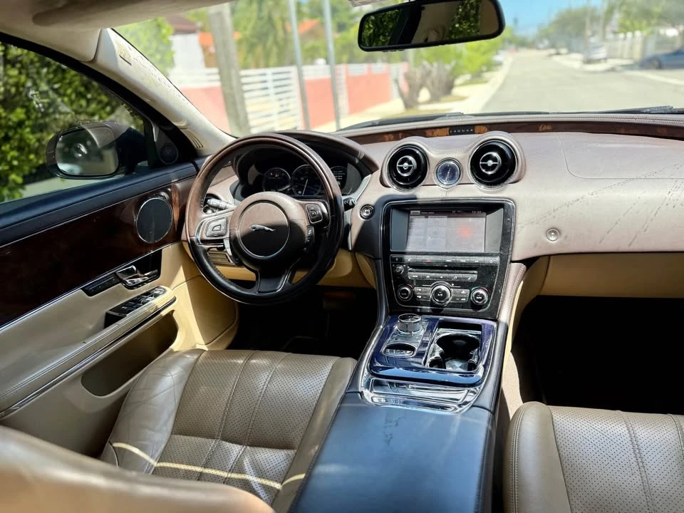 2013 Jaguar X351 XJ - Image 10 of 16