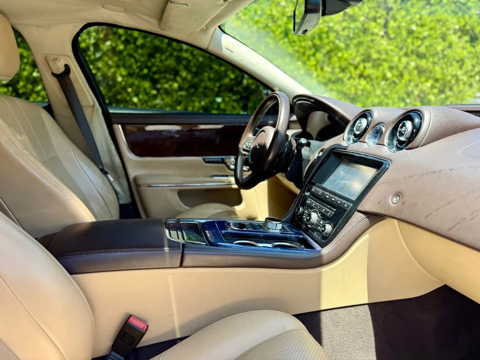 2013 Jaguar X351 XJ - Image 7 of 16
