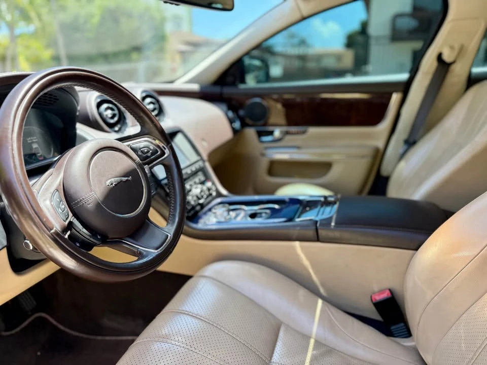 2013 Jaguar X351 XJ - Image 16 of 16