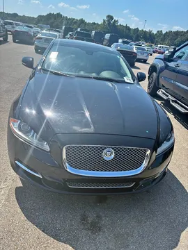 2013 Jaguar XJ Super V8 Sedan 4D
