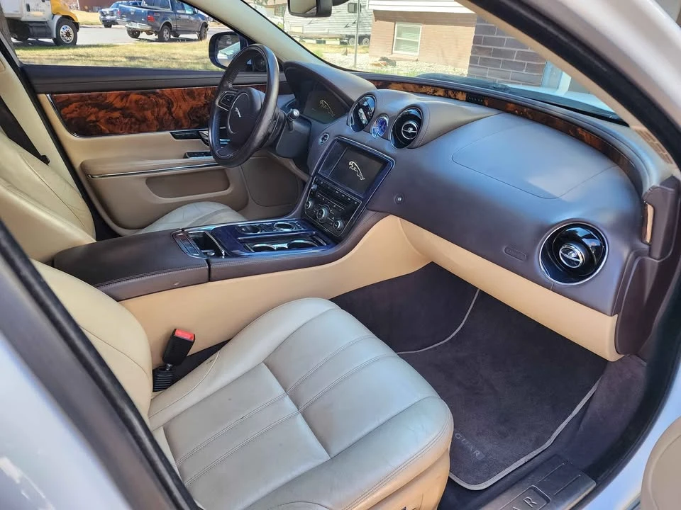 2013 Jaguar X351 XJR - Image 7 of 20