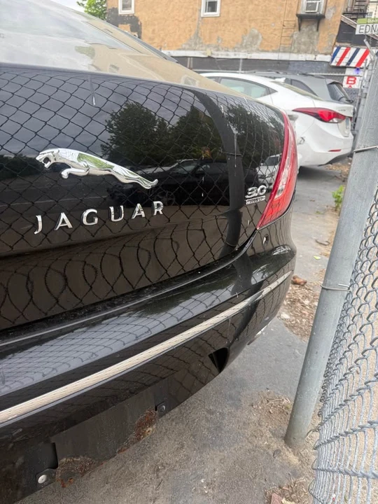 2013 Jaguar X351 XJR - Image 8 of 10