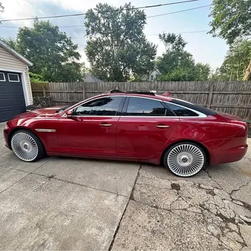 2013 Jaguar XJ Supercharged Sedan 4D