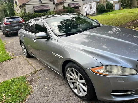 2013 Jaguar XJ Supercharged Sedan 4D