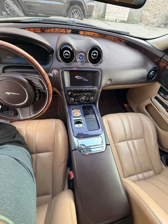 2013 Jaguar X351 XJ - Image 3 of 10