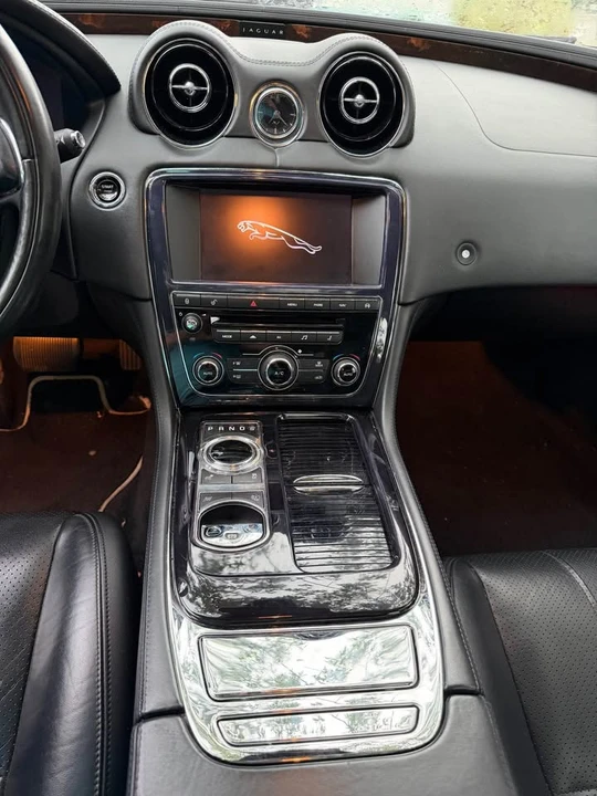 2013 Jaguar X351 XJ - Image 9 of 9