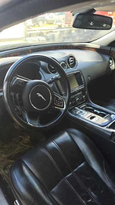 2013 Jaguar X351 XJ - Image 8 of 13