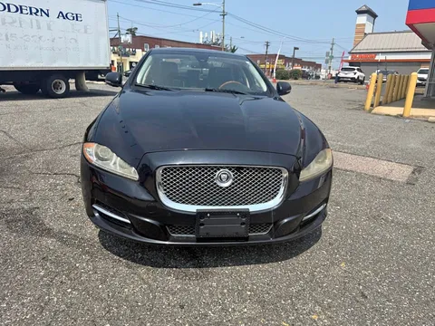 2013 Jaguar XJ XJ50 V8 Sedan 4D