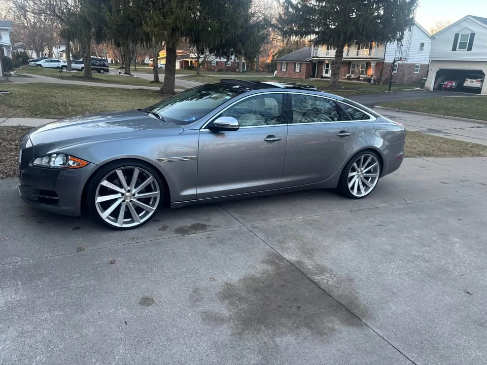 2013 Jaguar X351 XJ - Image 2 of 8