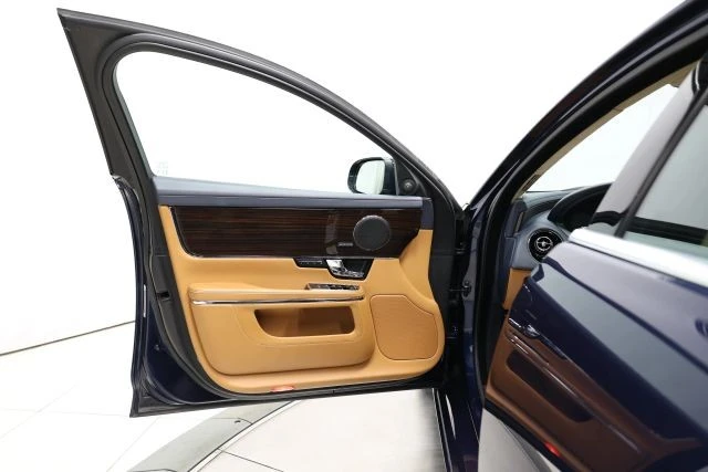 2013 Jaguar X351 XJ - Image 9 of 12