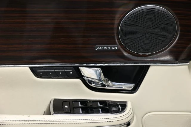 2013 Jaguar X351 XJ - Image 11 of 12