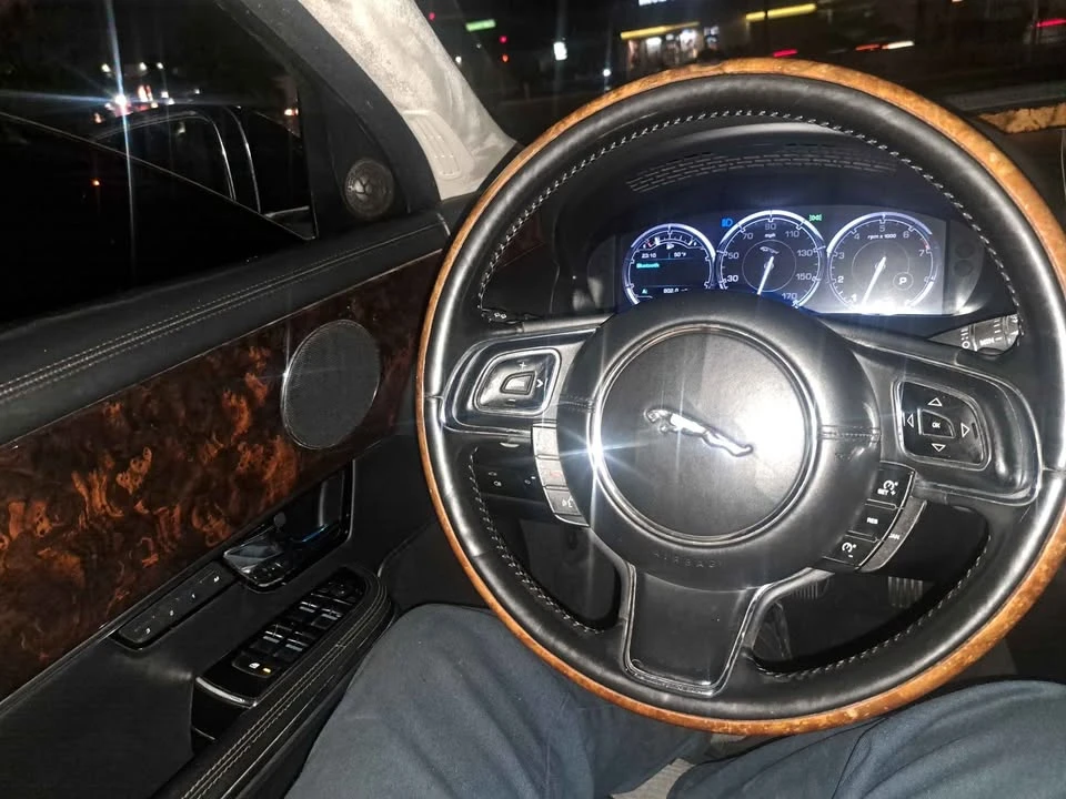 2013 Jaguar X351 XJ - Image 6 of 9